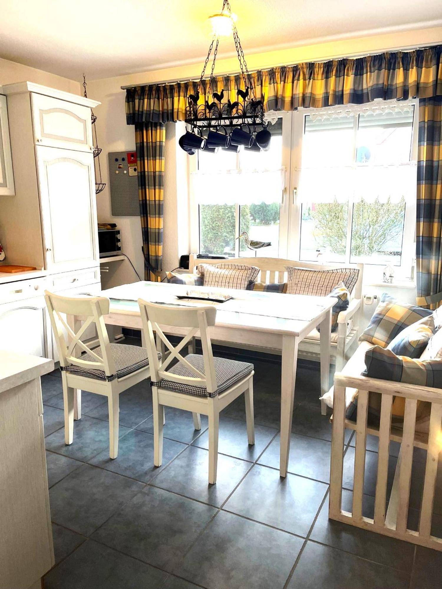 Ferienwohnung Haus Schwalbennest Eg ディツム エクステリア 写真